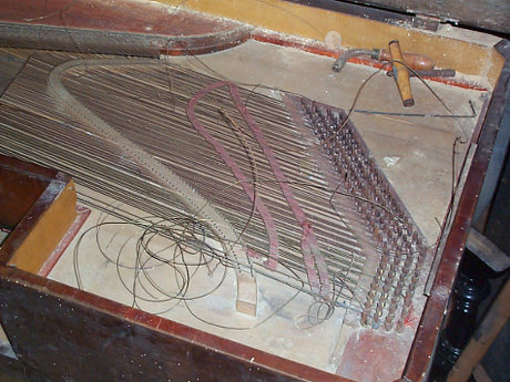Fortepiano a tavolo, particolare